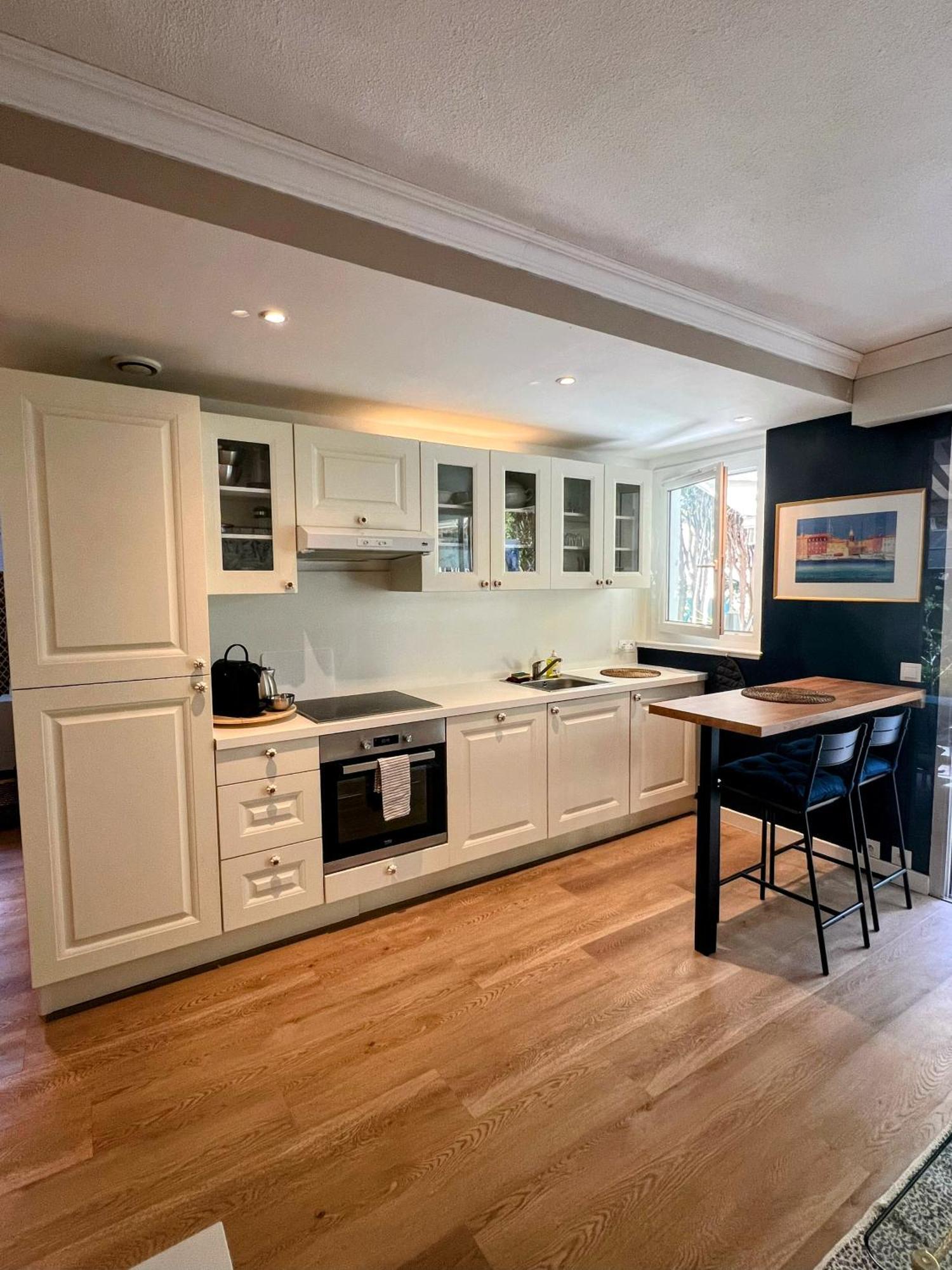Superbe Appartement Avec Terrasse Jardin Et Parking Prive Saint-Tropez Buitenkant foto