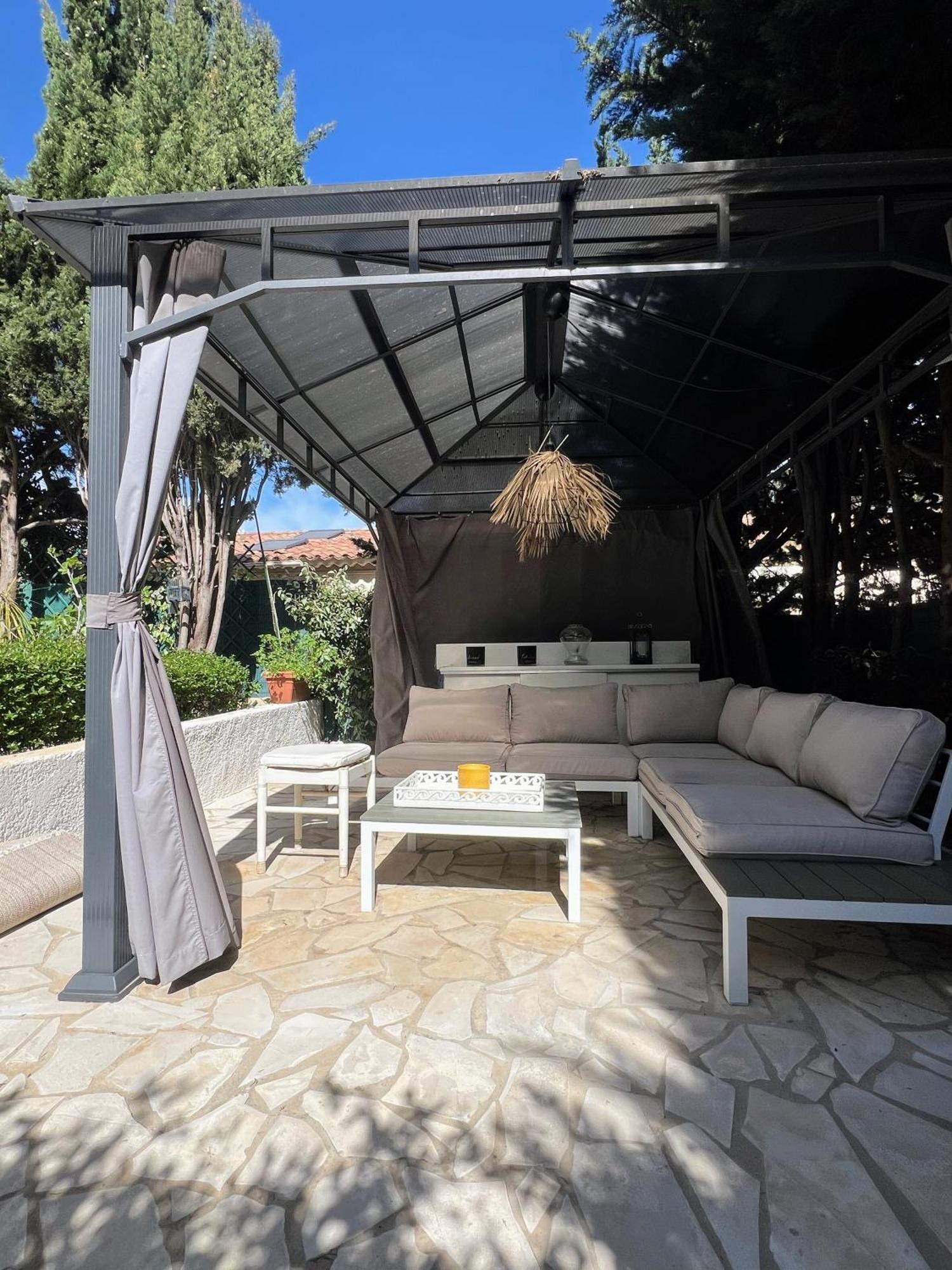 Superbe Appartement Avec Terrasse Jardin Et Parking Prive Saint-Tropez Buitenkant foto