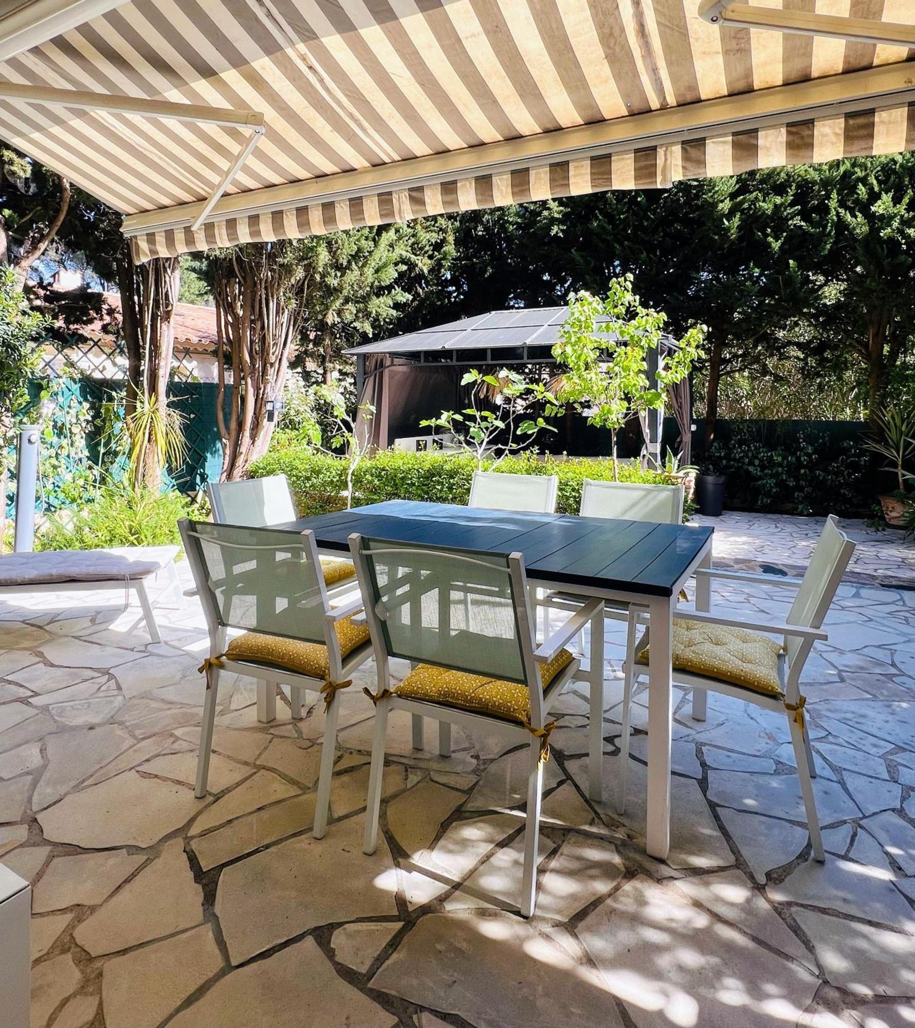 Superbe Appartement Avec Terrasse Jardin Et Parking Prive Saint-Tropez Buitenkant foto