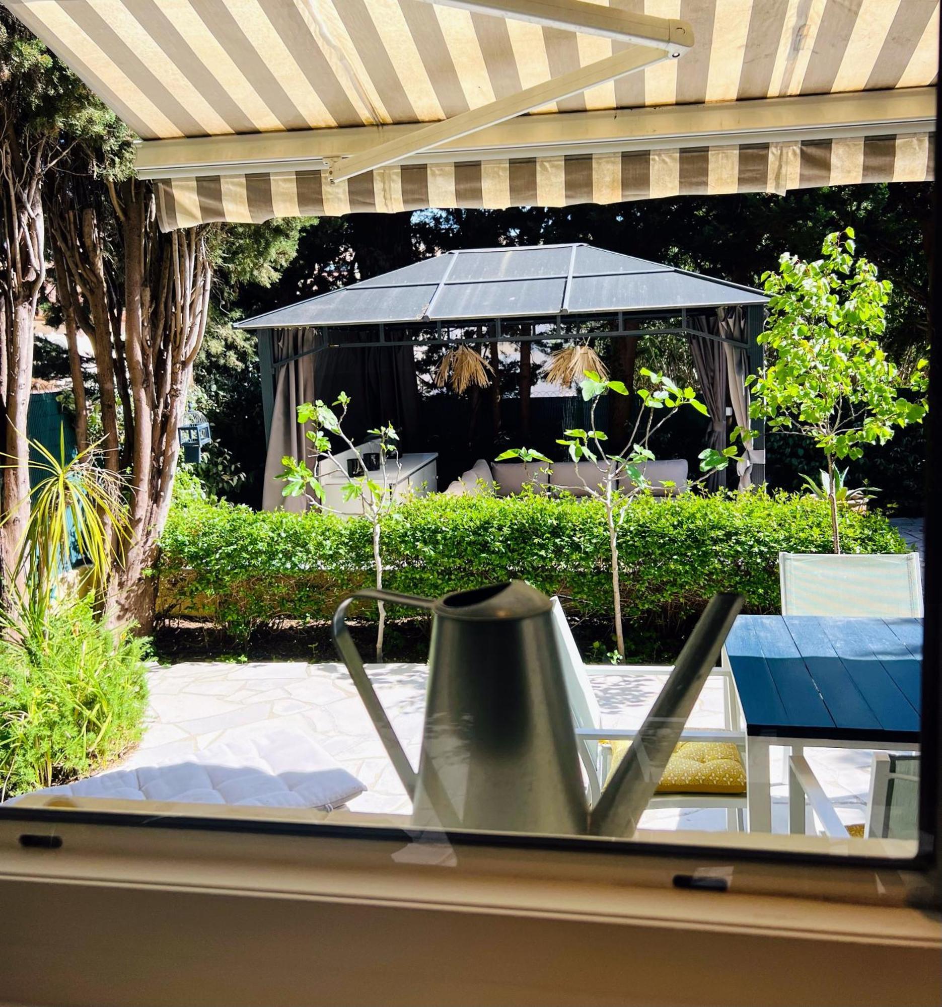 Superbe Appartement Avec Terrasse Jardin Et Parking Prive Saint-Tropez Buitenkant foto