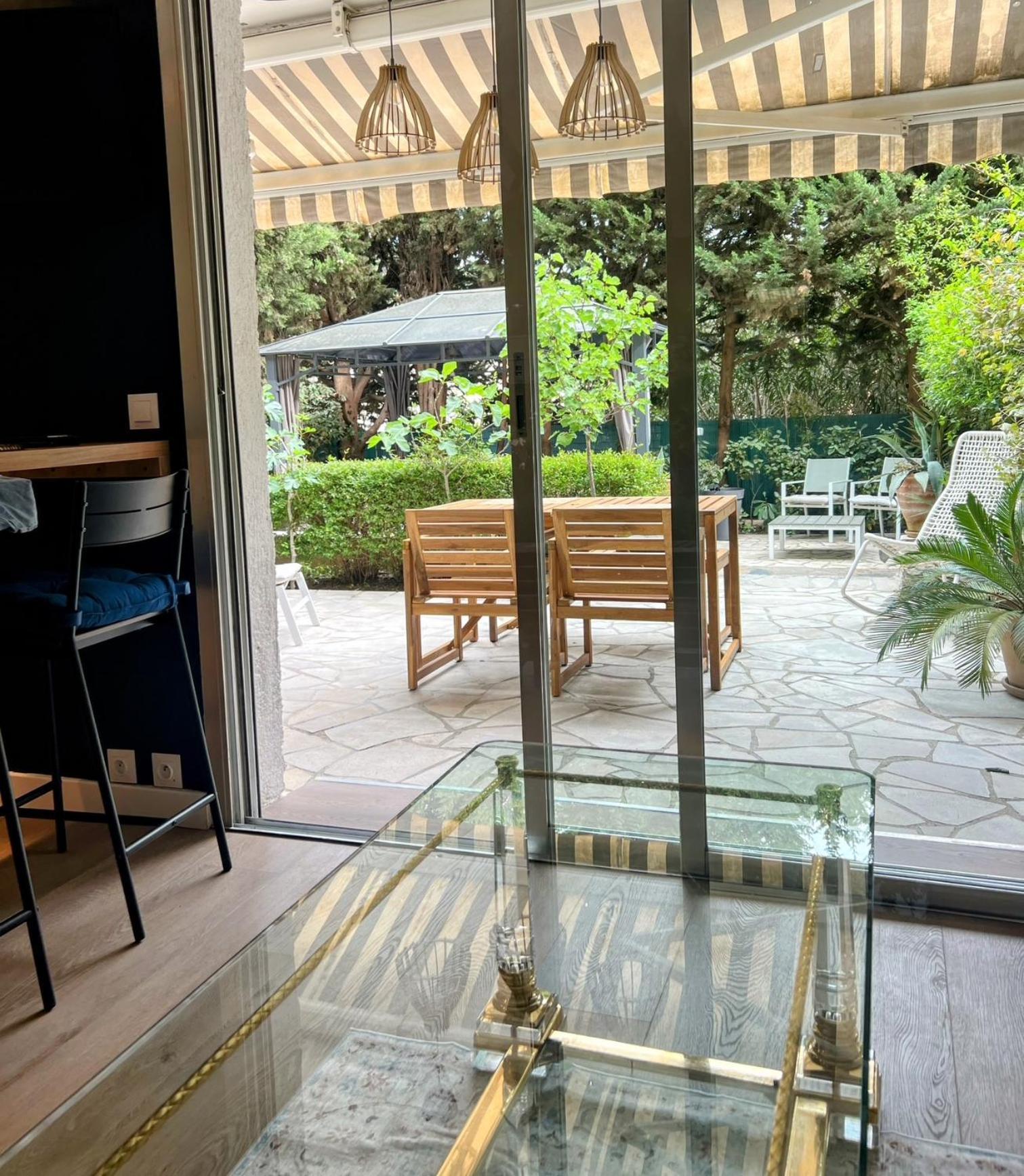 Superbe Appartement Avec Terrasse Jardin Et Parking Prive Saint-Tropez Buitenkant foto